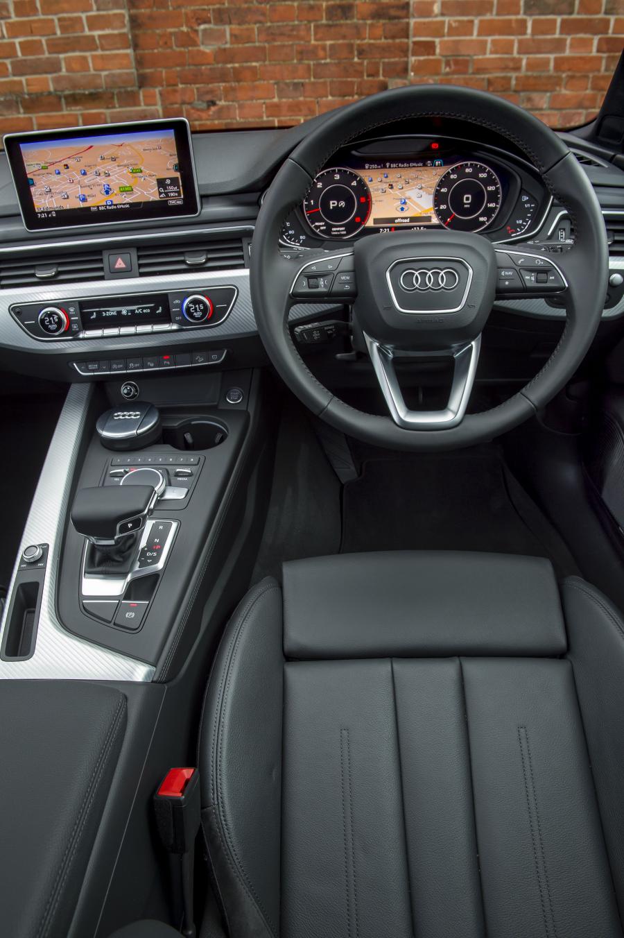 Интерьер Audi A4 Allroad 3.0 TDI Quattro (B9) 2016 года  (UK) (фото 25 из 33)